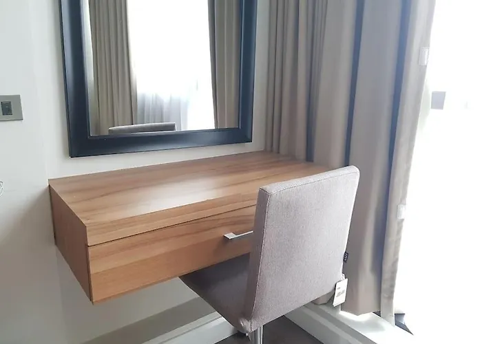 Modern 1bd In Ortigas, Wifi ,netflix ,pool ,gym Manila